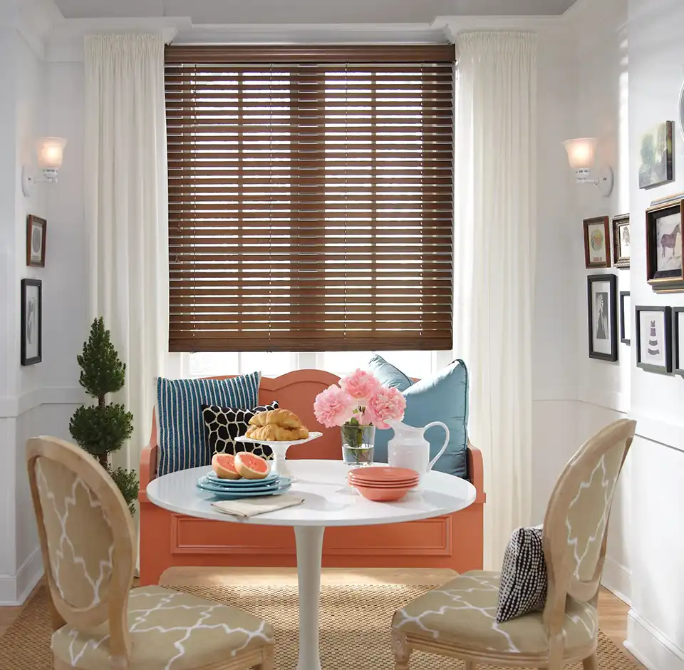 basswood-blinds-dining-room-installer