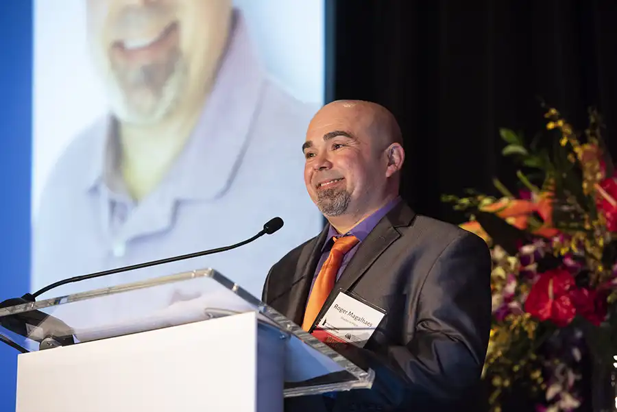 roger-magalhaes-immigrant-award