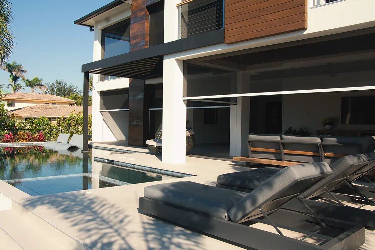 Patio pool retractable screens