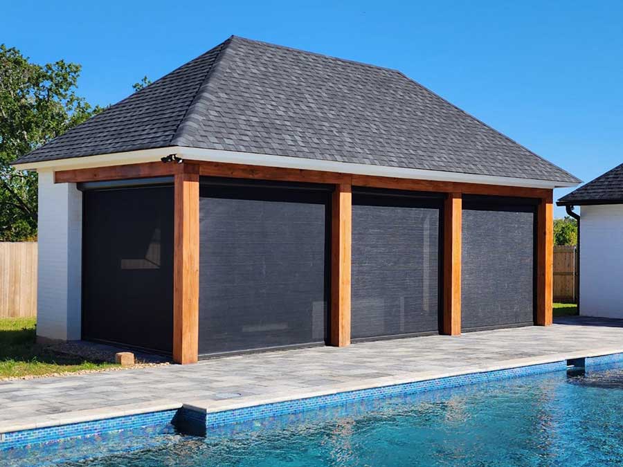 patio-pool-remote-screens Pool house with screens for bug protection